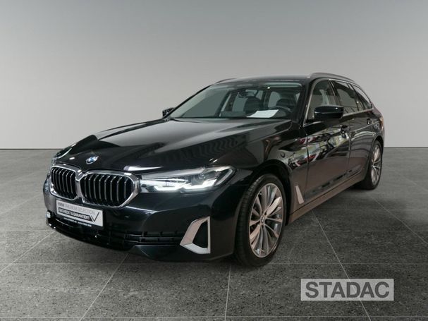 BMW 540i Touring xDrive 245 kW image number 1