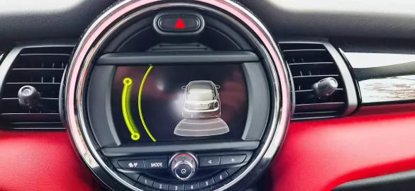 Car image 26