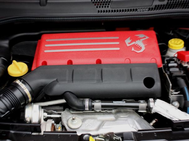 Abarth 695 132 kW image number 21