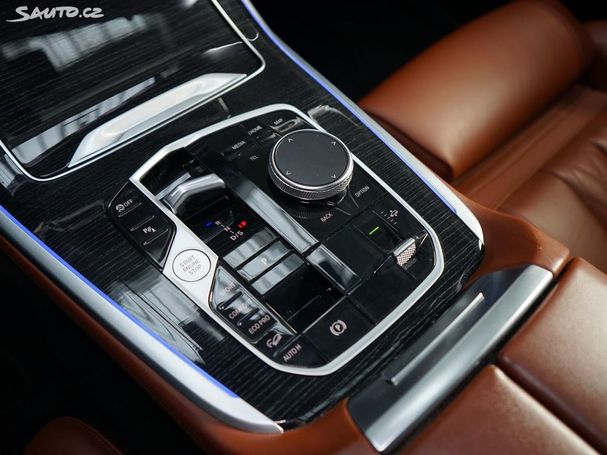 BMW X7 M xDrive 250 kW image number 30