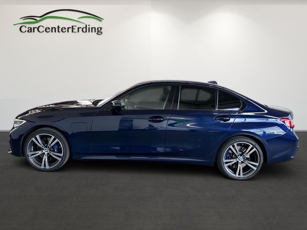 BMW 330e M Sport 218 kW image number 6