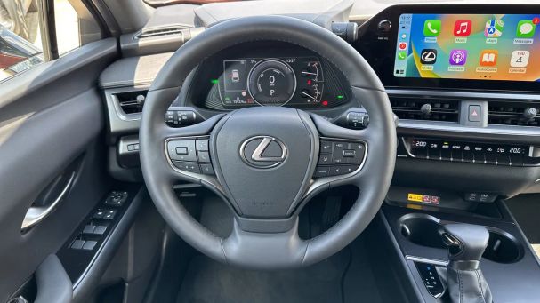 Lexus UX 135 kW image number 3