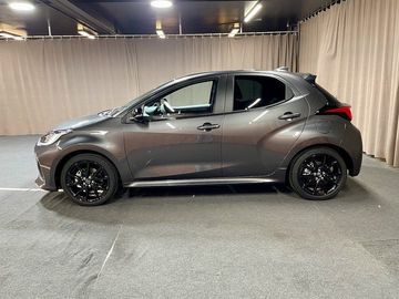 Car image 5