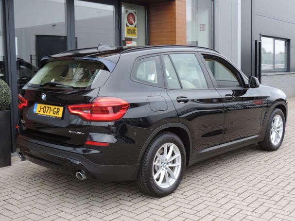 BMW X3 xDrive30e M 215 kW image number 3