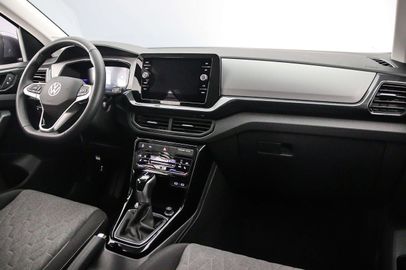 Car image 38