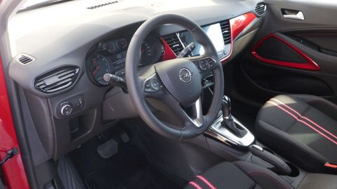 Car image 15