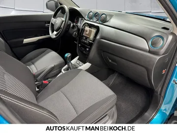 Car image 30