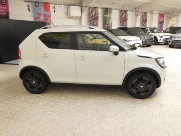Car image 20