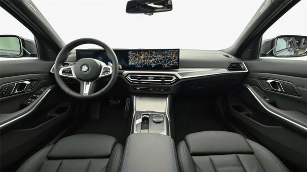 BMW 320d Touring xDrive 140 kW image number 14