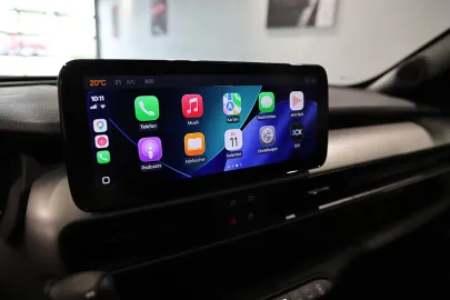 Car image 28