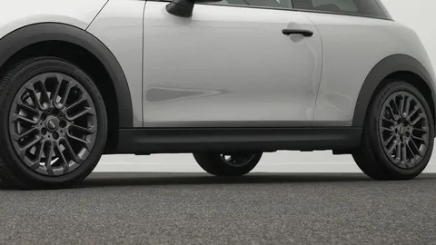 Car image 22