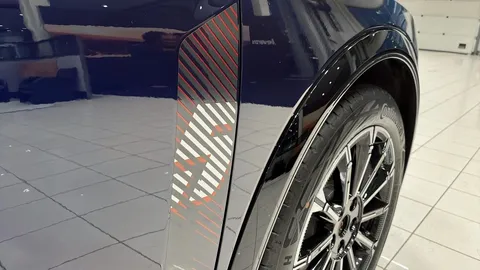 Car image 24
