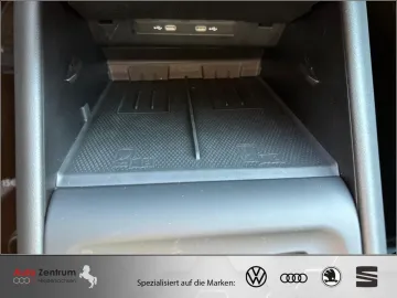 Car image 35
