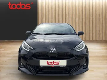 Car image 3