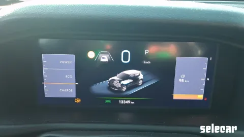 Car image 14