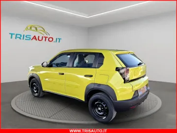 Car image 4
