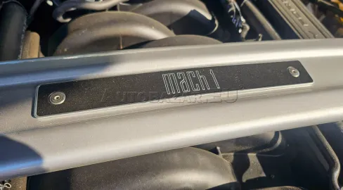 Car image 35