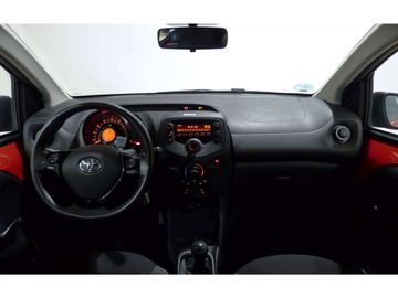 Car image 26