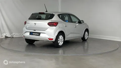 Car image 5
