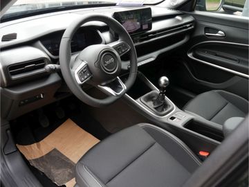 Car image 9