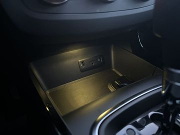 Car image 26