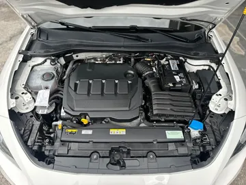 Car image 39