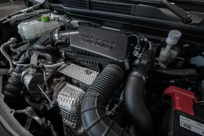 Car image 23