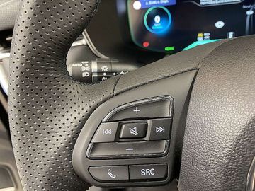 Car image 26