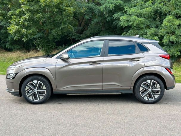 Hyundai Kona EV Trend 150 kW image number 7