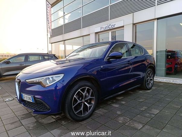 Alfa Romeo Stelvio AT8 Q4 140 kW image number 1