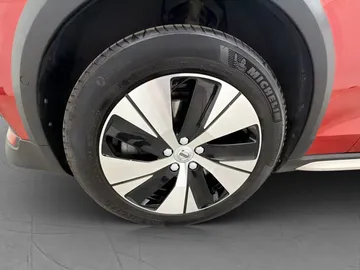 Car image 38