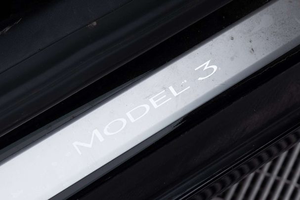 Tesla Model 3 Long Range AWD 258 kW image number 9