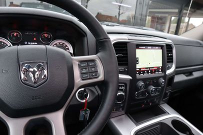 Car image 41