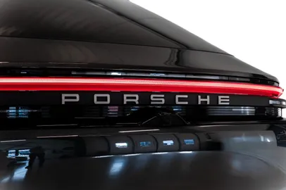 Car image 27
