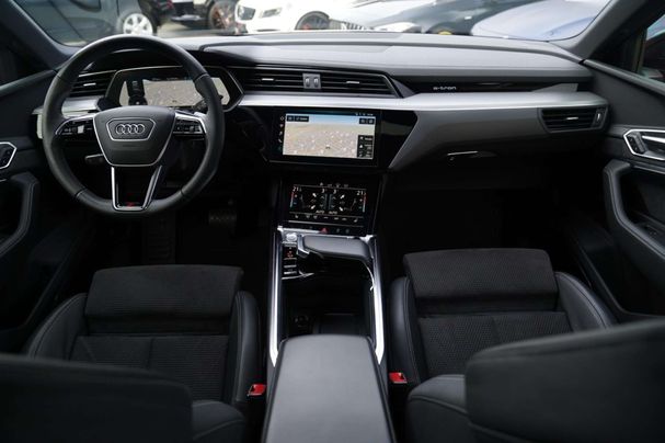 Audi e-tron 55 quattro Advanced 300 kW image number 7