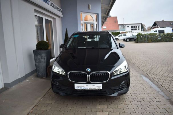 BMW 218i Advantage 103 kW image number 2