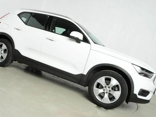 Volvo XC40 D3 AWD Geartronic 110 kW image number 9