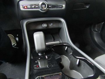 Car image 26