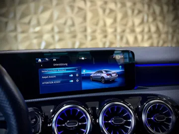 Car image 37