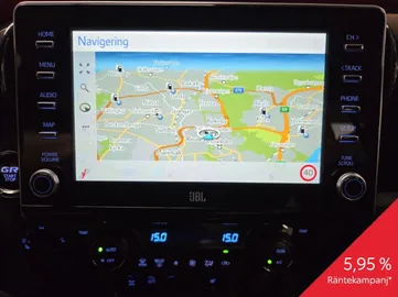 Car image 13