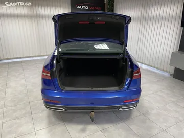 Car image 35