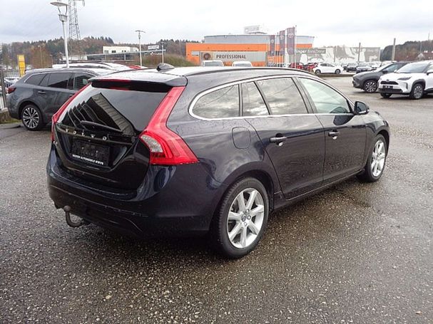 Volvo V60 D2 Momentum 88 kW image number 4