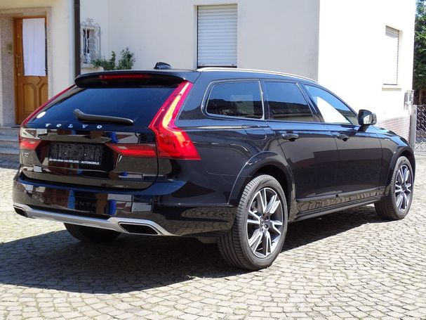 Volvo V90 Cross Country AWD Pro 173 kW image number 4