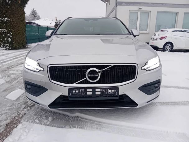 Volvo V60 D3 Momentum 110 kW image number 2