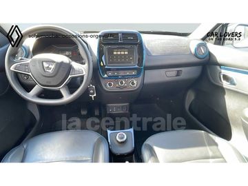 Car image 21