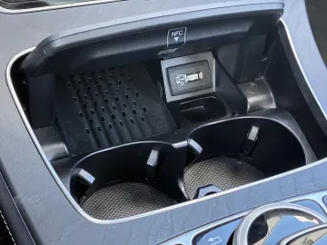 Car image 45