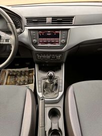 Car image 23