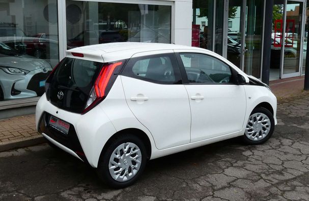 Toyota Aygo 53 kW image number 4