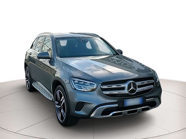 Mercedes-Benz GLC 300 e 4Matic 235 kW image number 2