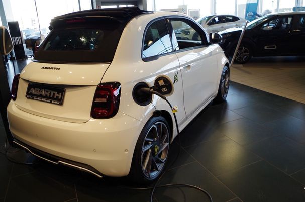 Abarth 500C e 114 kW image number 3